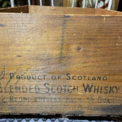 Vintage White Horse Cellar Scotch Whiskey Wooden Crate Box 16.5" x 12" x 9" in Good Condition as Pictured.