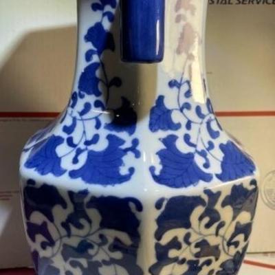 20th Century Chinese Vase Decor 13.5" Tall Preowned from an Estate. Heavy Vase.