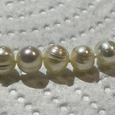 Vintage Dainty LUPERLA REAL Freshwater Pearl Necklace 17-19" Long w/Nice White Color Preowned.
