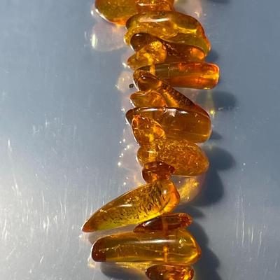 Vintage Baltic Honey Amber Graduated Polished Chip Bead Necklace 24" Long No Clasp Slip-on in VG Preowned Condition.