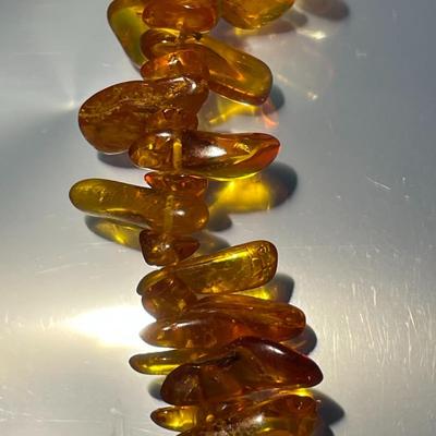 Vintage Baltic Honey Amber Graduated Polished Chip Bead Necklace 24" Long No Clasp Slip-on in VG Preowned Condition.