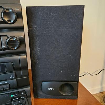 York Stereo and Speakers (UD-DW)