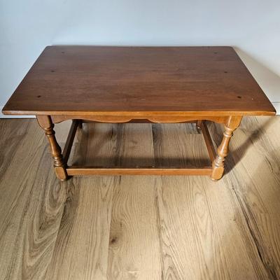 Solid Wood Coffee Table (UD-DW)