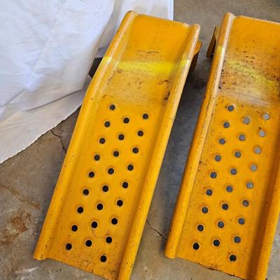 Assorted Automotive Tools & Accessories (G2-JS)