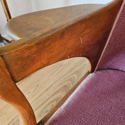 Wooden Chair with Upholstered Cushions (UD-DW)