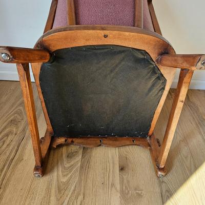 Wooden Chair with Upholstered Cushions (UD-DW)