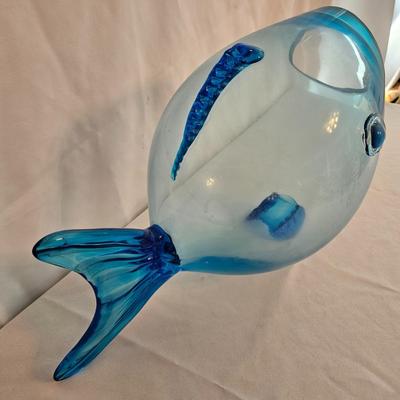 Blue Glass Fish Bowl (UD-DW)