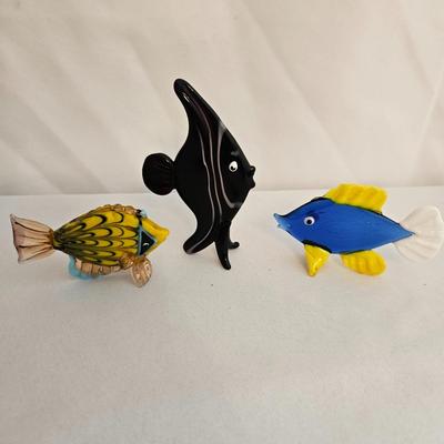 Glass and Ceramic Fish (UD-DW)