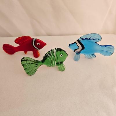 Glass and Ceramic Fish (UD-DW)
