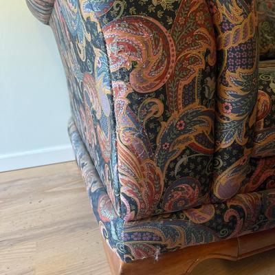 Floral and Swirl Patterned Chair and Ottoman (D-DZ)