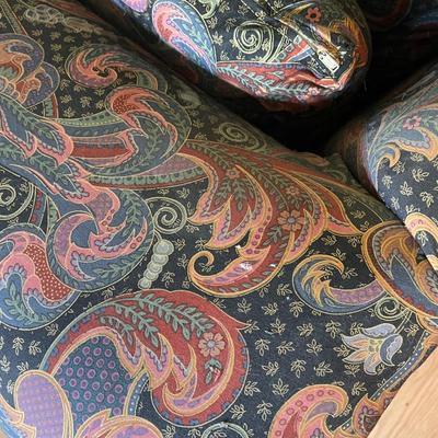 Floral and Swirl Patterned Chair and Ottoman (D-DZ)