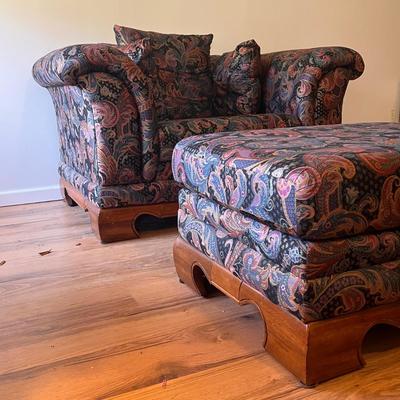 Floral and Swirl Patterned Chair and Ottoman (D-DZ)