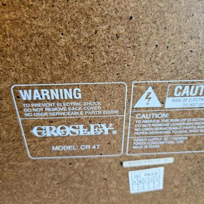 Crosley Turntable and Outlaw Country Style Vinyl (UD-DW)