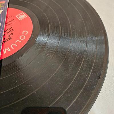 Crosley Turntable and Outlaw Country Style Vinyl (UD-DW)