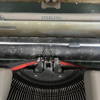 Vintage Smith Corona Sterling Portable Typewriter (UC-MG)