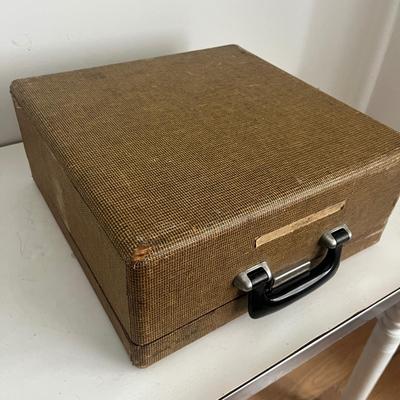 Vintage Smith Corona Sterling Portable Typewriter (UC-MG)