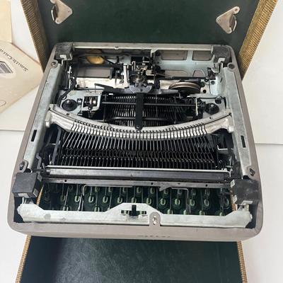 Vintage Smith Corona Sterling Portable Typewriter (UC-MG)