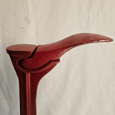Jersey Cobbler Stand, Shoe Moulds and Stretchers (UD-DW)