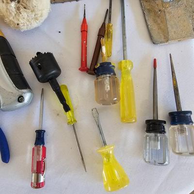 Assorted Tools (G2-JS)