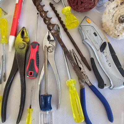 Assorted Tools (G2-JS)