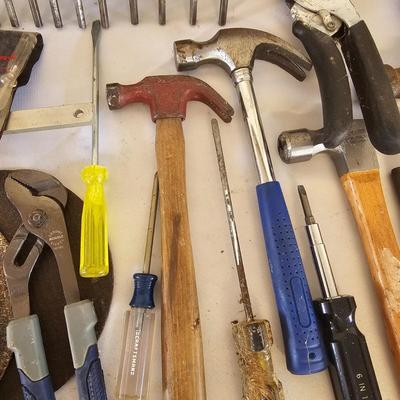 Assorted Tools (G2-JS)