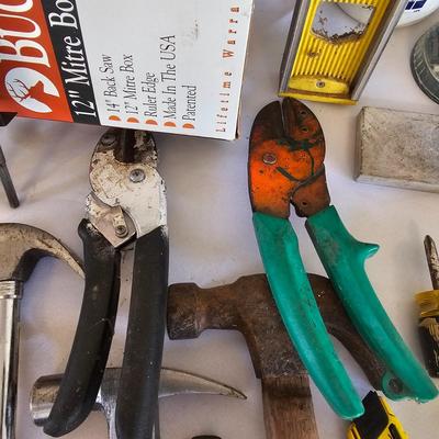 Assorted Tools (G2-JS)