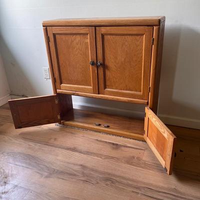 Small Wooden Hutch (D-DZ)