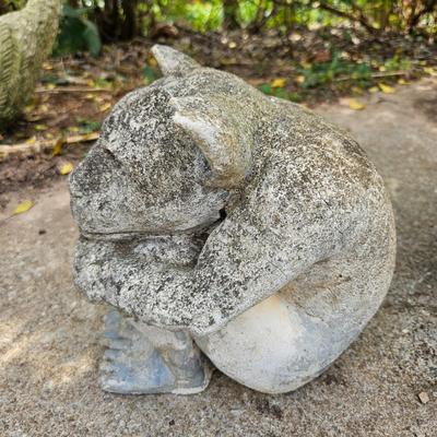 Trio of Garden Statues (BY-DW)