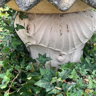 Sunflower Cement Birdbath (BY-MG)