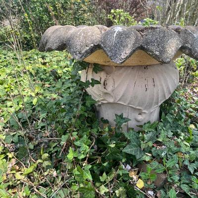 Sunflower Cement Birdbath (BY-MG)