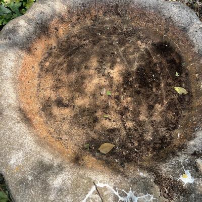 Sunflower Cement Birdbath (BY-MG)