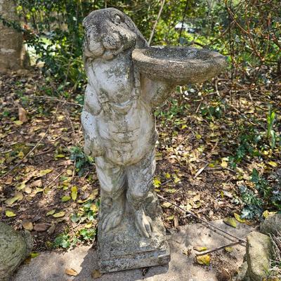 Concrete Rabbit Yard Art (BY-DW)