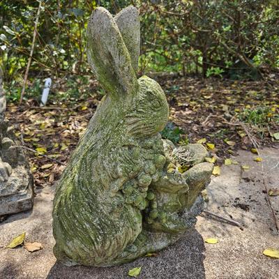 Concrete Rabbit Yard Art (BY-DW)