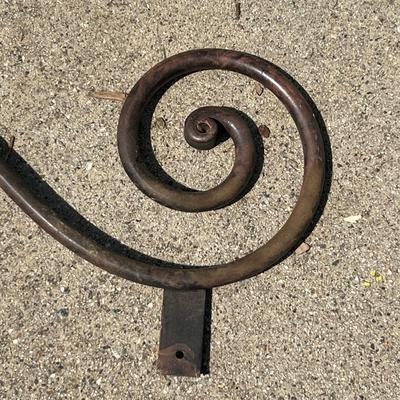 Shepherdâ€™s Hooks, Brackets & More (G2-RG)