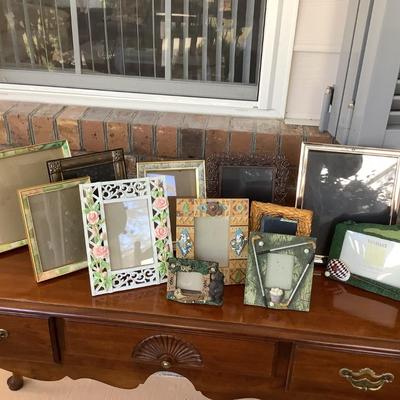 Frames lot 2