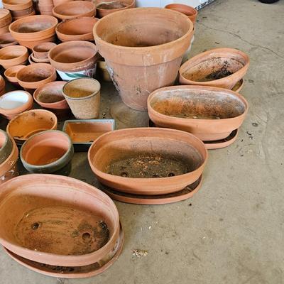 Lots of Pots - Terra Cotta Saucers And Planting Pots (G2-JS)