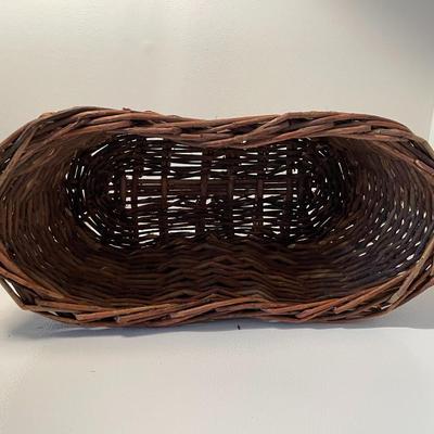 Peanut Shaped Willow Branch Basket
