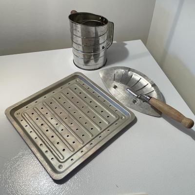 Vintage Kitchen Pieces