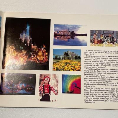 1986 Walt Disney World Pictorial Souvenir