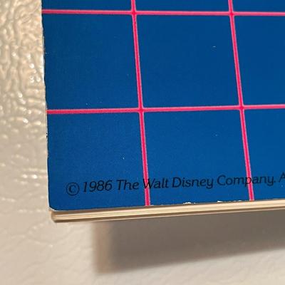 1986 Walt Disney World Pictorial Souvenir