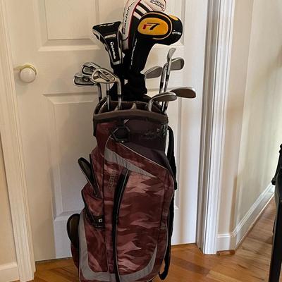 Set of TaylorMade Golf Clubs with Bag