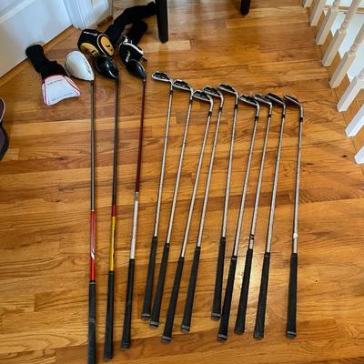 Set of TaylorMade Golf Clubs with Bag