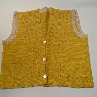 1940s Hand Knit Vest