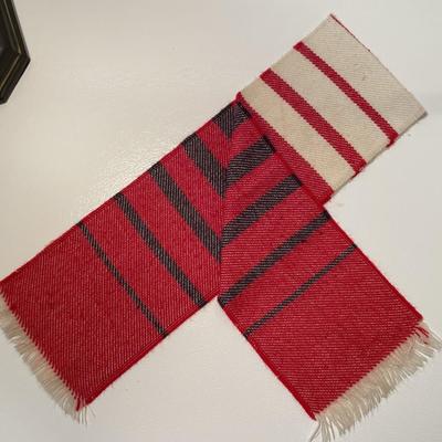 1940s Childs Wood Scarf