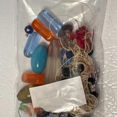 170+ Vintage Mostly Glass Beads