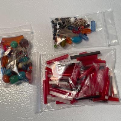 170+ Vintage Mostly Glass Beads