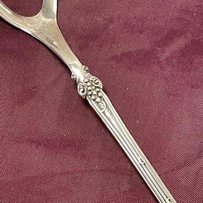 Rogers Bros A1 Olive Spoon Grapevine