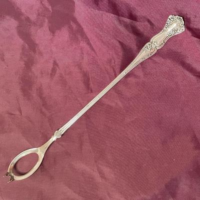 Rogers Bros A1 Olive Spoon Grapevine