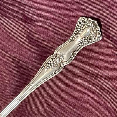 Rogers Bros A1 Olive Spoon Grapevine