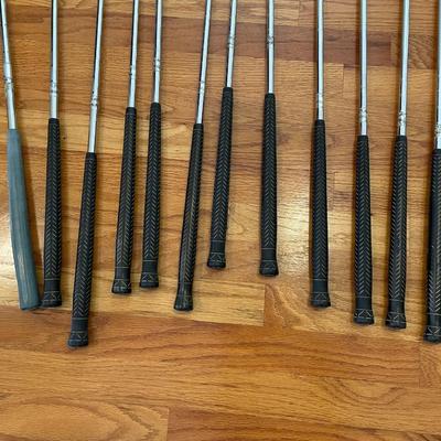 1990s Wilson Tiara Womans Golf Clubs